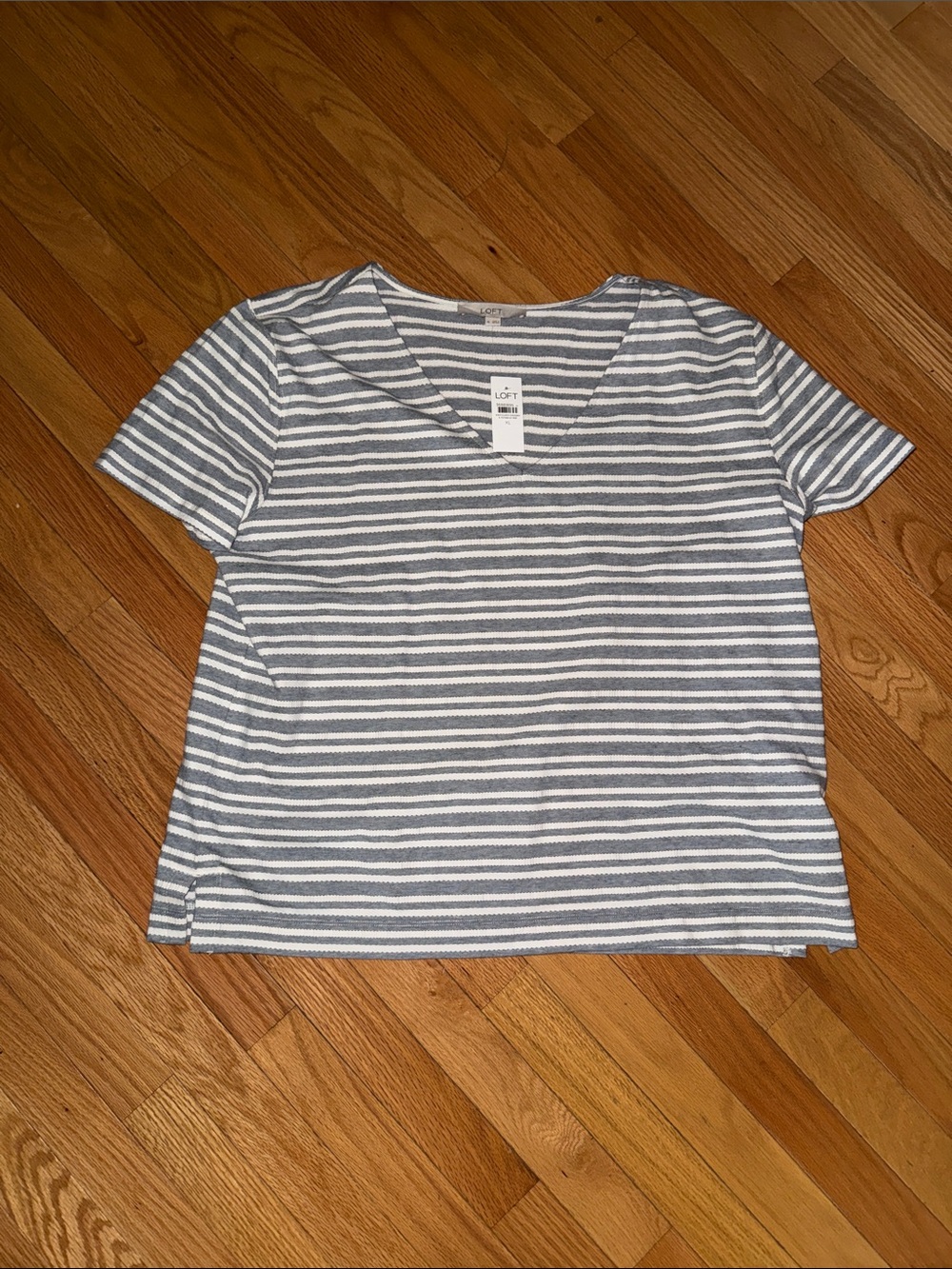 LOFT NWT❗️Blue and White Textured Striped V-Neck Tee